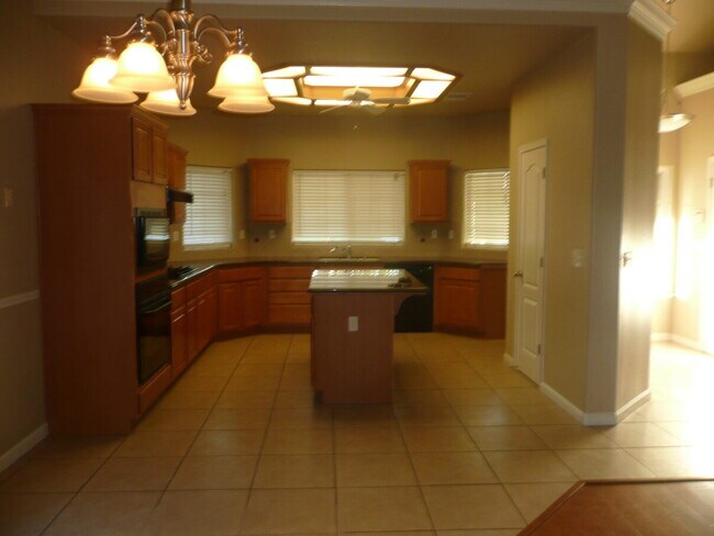 Foto del edificio - 2275 Pleasant Ct