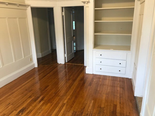 Foto principal - 130 Englewood Ave