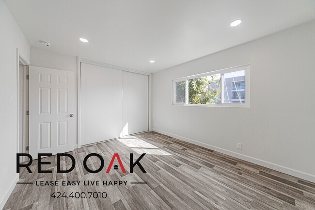 Foto del edificio - 4240 S Centinela Ave