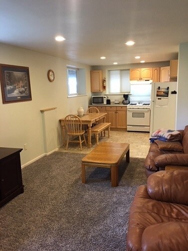 Building Photo - 1501 Barabara Dr