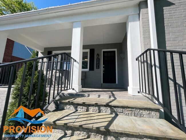 Foto del edificio - 8436 Bay Dr