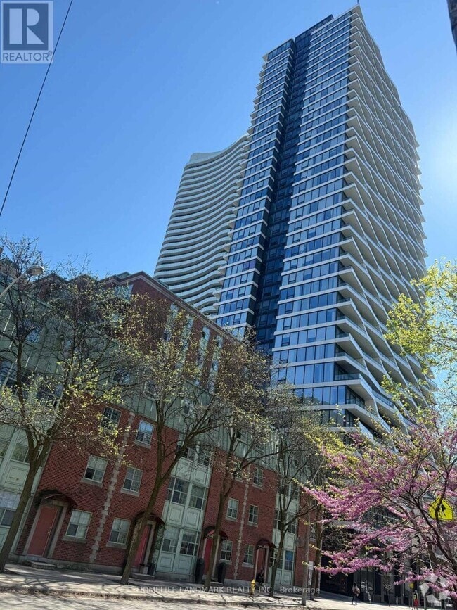 Building Photo - 85-3685 Wood St