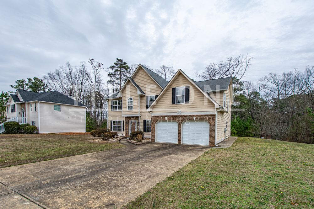 3770 Brightwater Drive Available Now House Rental in Douglasville