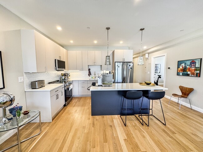 Foto del edificio - 40 Waverly St