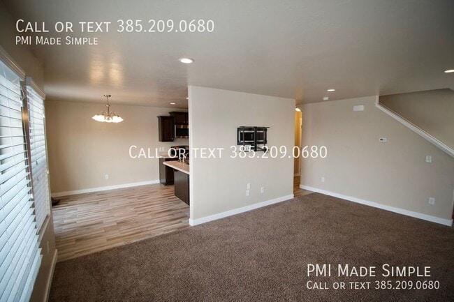 Building Photo - 14779 Stonehenge Pl