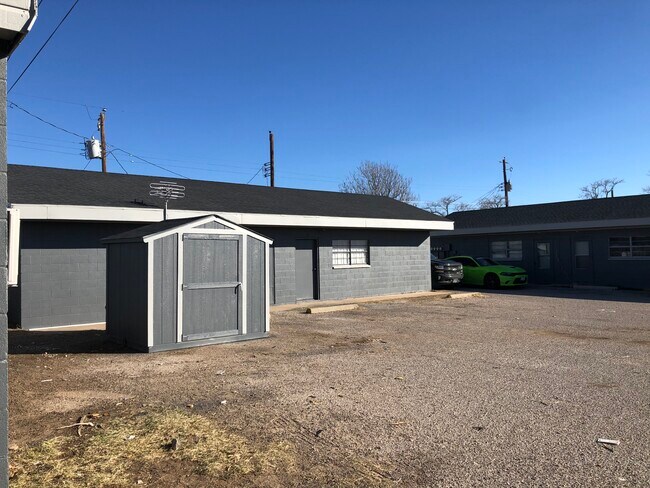 Building Photo - 500 E Louisiana Ave