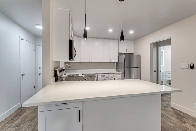 Foto del edificio - 172 W Clinton Ave