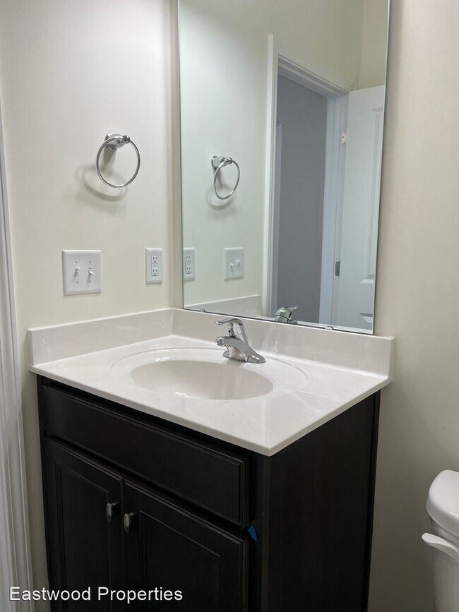 Foto del edificio - 3 br, 2.5 bath House - 6045 Haddington Drive