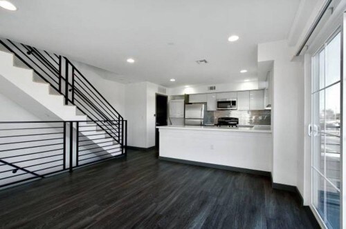 Building Photo - 8748 Reading Ave