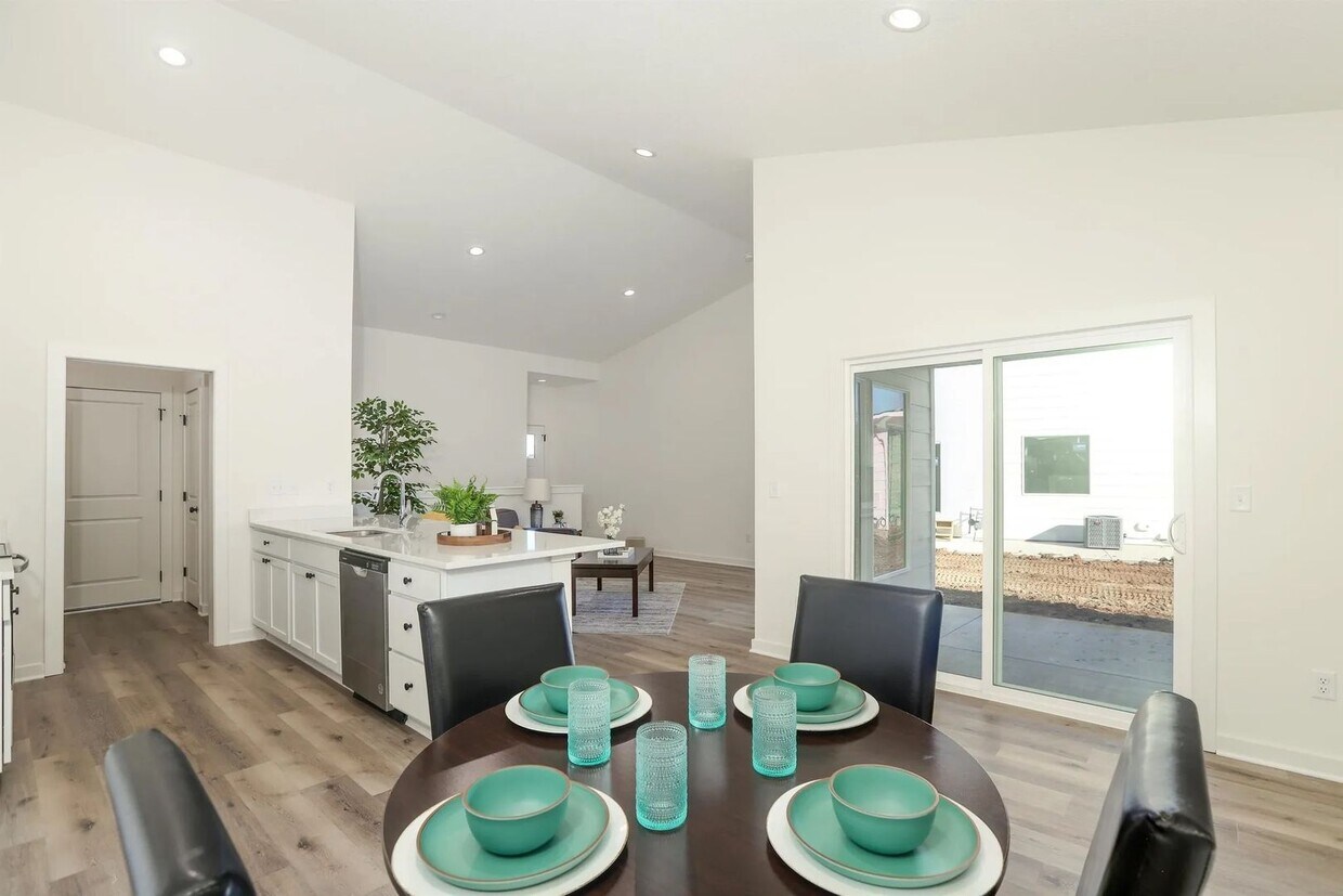 Foto principal - 5314-5316 N Pinecrest St