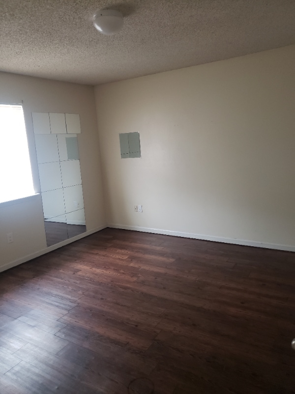 Building Photo - 415 Vieux Orleans Cir