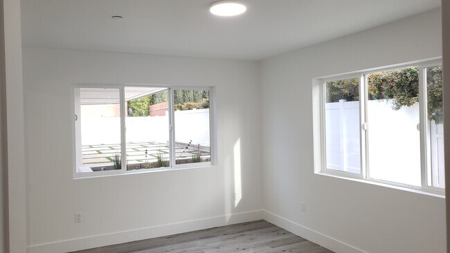 148-1 - 1 Bed + 1 Bath - 148 S Madison Ave