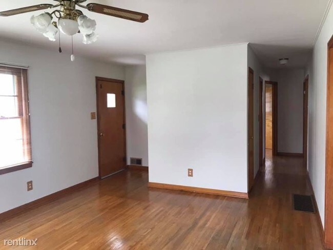 Building Photo - 3 br, 1 bath House - 337 Blaine St.