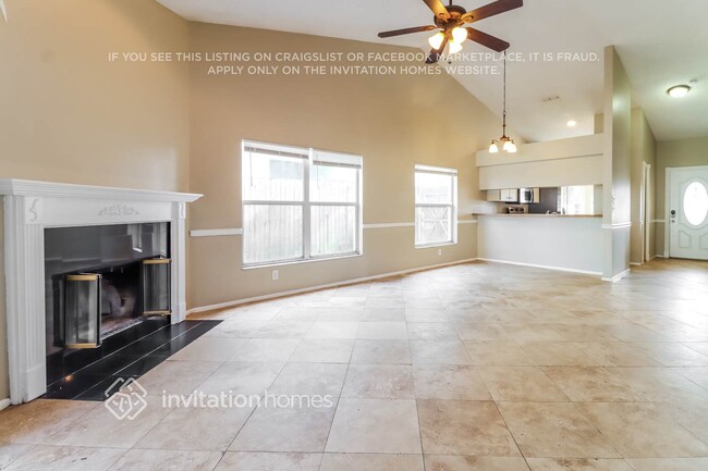 Foto del edificio - 8621 Cottonway Ln