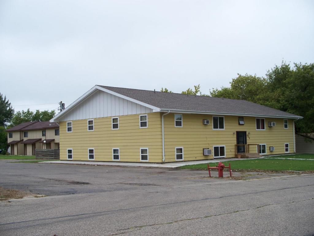 Primary Photo - 425 8th Ave NE