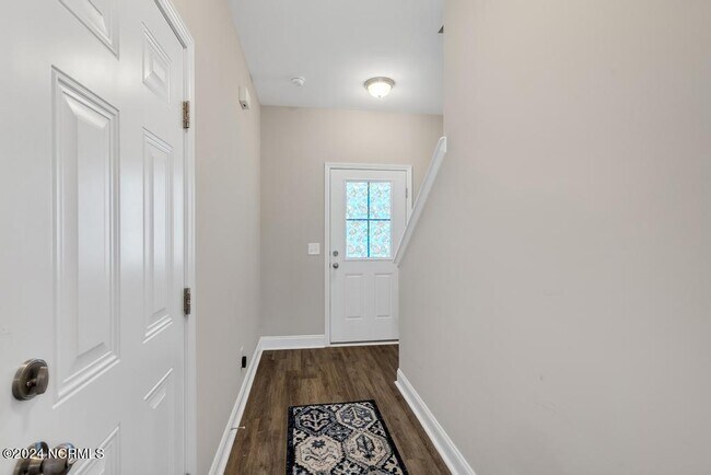 Building Photo - 361 S Stingray Ln