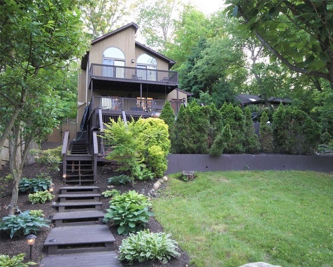 Foto del edificio - 42 Chestnut Ave
