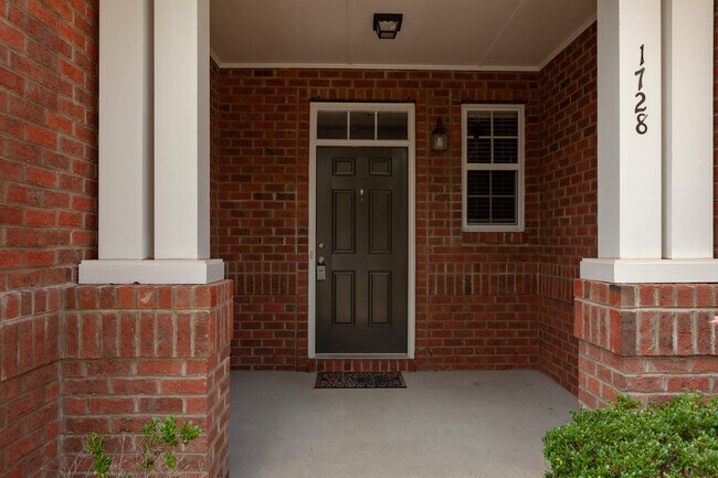 Building Photo - 1728 Whirlaway Ct