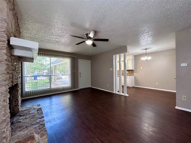 Building Photo - 1500 No Mor Cove