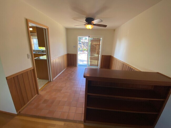 Foto del edificio - 1651 Chiswick Ct