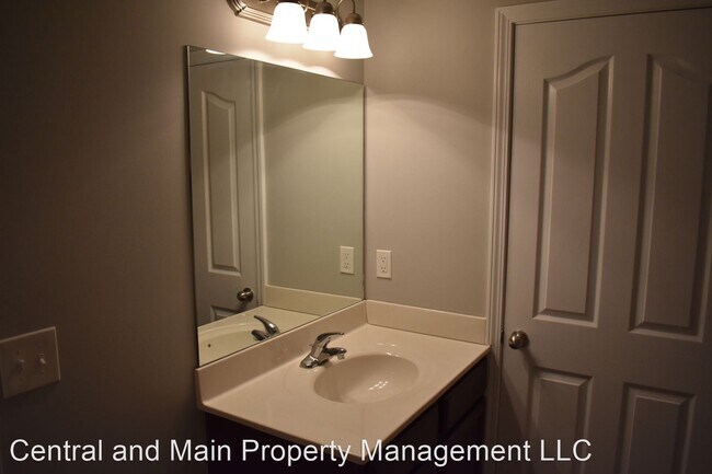 Building Photo - 2 br, 2 bath House - 5719 Metropolitan Way