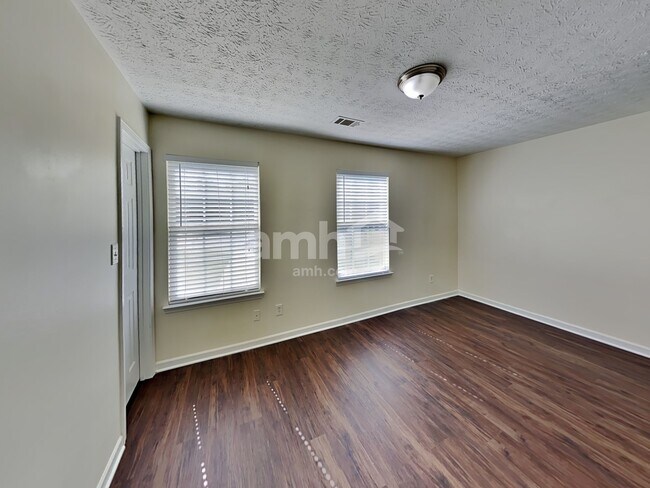 Building Photo - 507 Springmoor Court