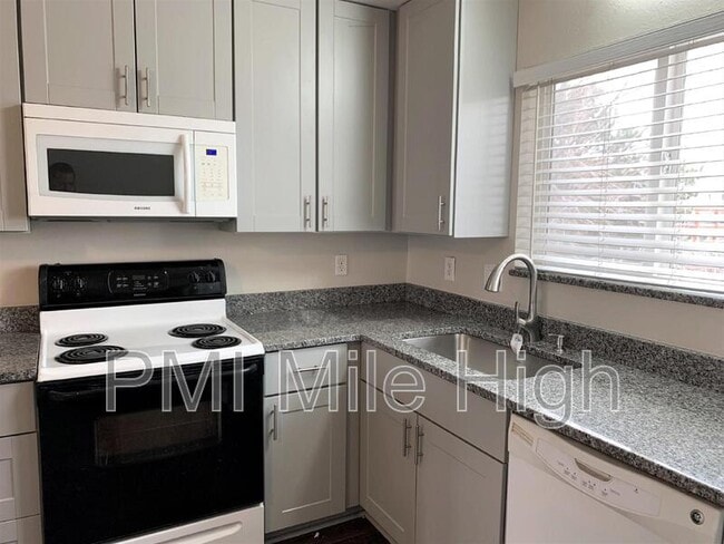Building Photo - 2710 W 86th Ave