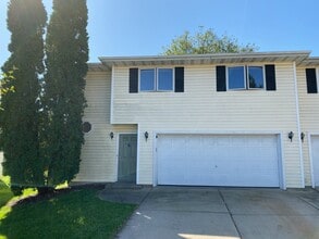 Building Photo - 6 Bahr Cir