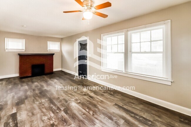 Foto del edificio - 4432 Flora Ave