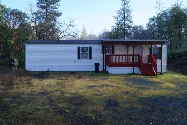 Building Photo - 2390 Galice Rd