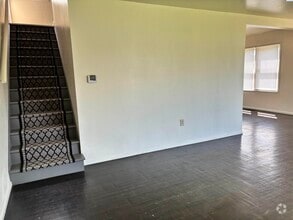 Building Photo - 312 Craighill Ave