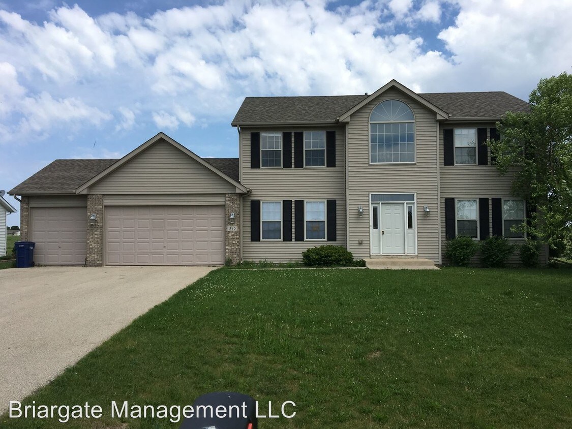 Primary Photo - 385 Red Fox Dr