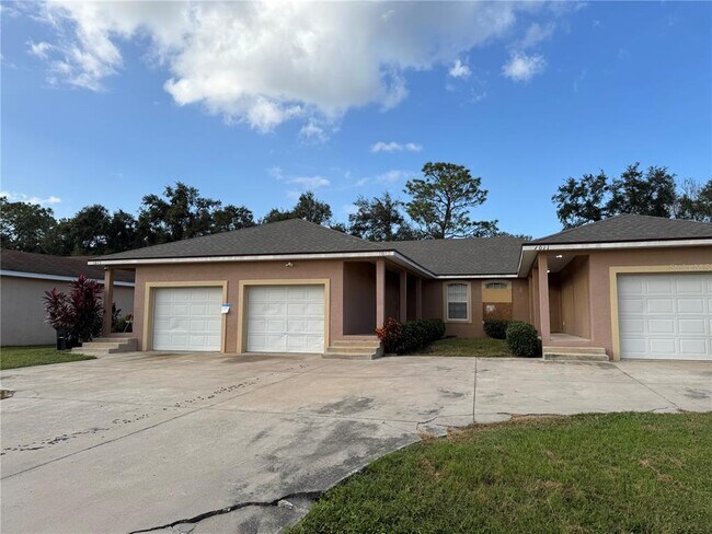 Foto del edificio - 1013 Fox Lake Dr