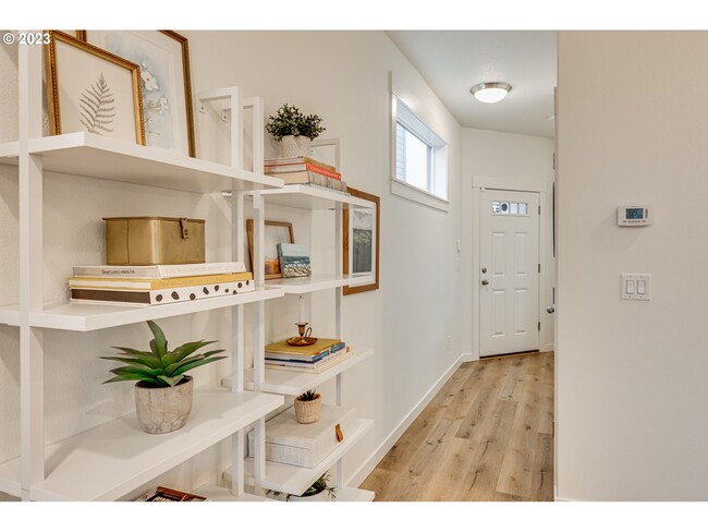 Downstairs Hallway - 6900 N Montgomery Cir