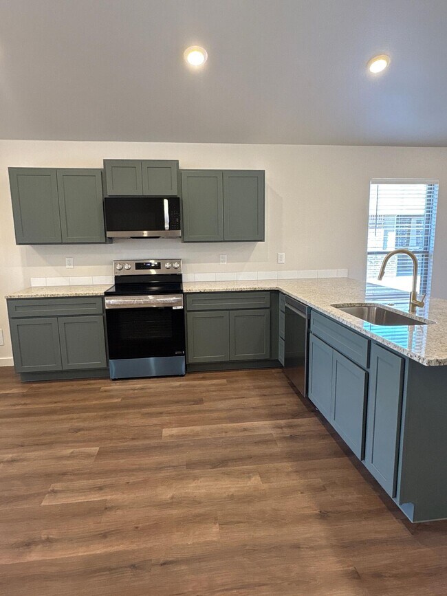 Foto del edificio - 2174 Langford Ave