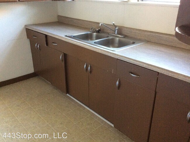 Foto del edificio - 3 br, 1 bath House - 401 South William St.