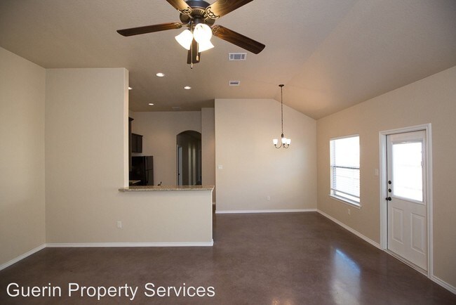 Foto del edificio - 3 br, 2 bath House - 2545 Pahmeyer Road