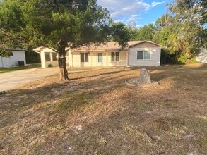 Building Photo - 228 Plumosa Rd