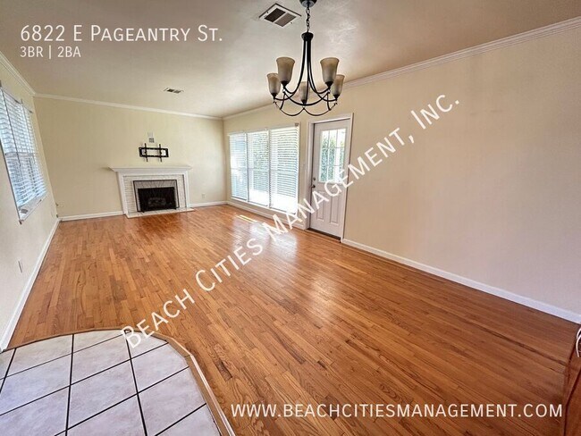 Building Photo - 6822 E Pageantry St