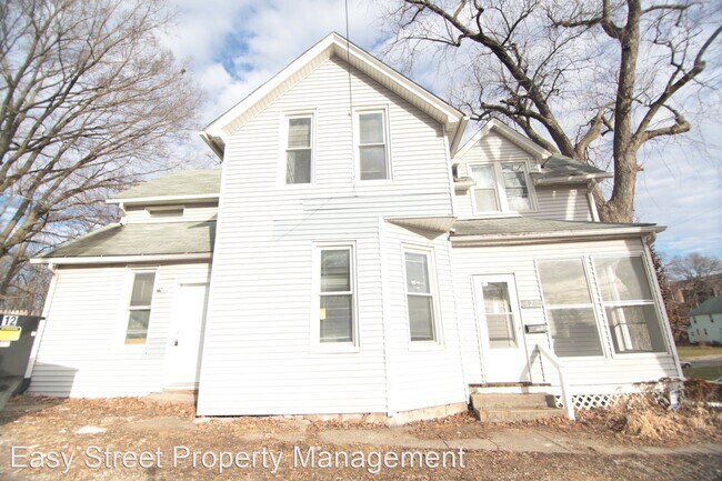 Building Photo - 3 br, 1 bath House - 820 Ripley St.
