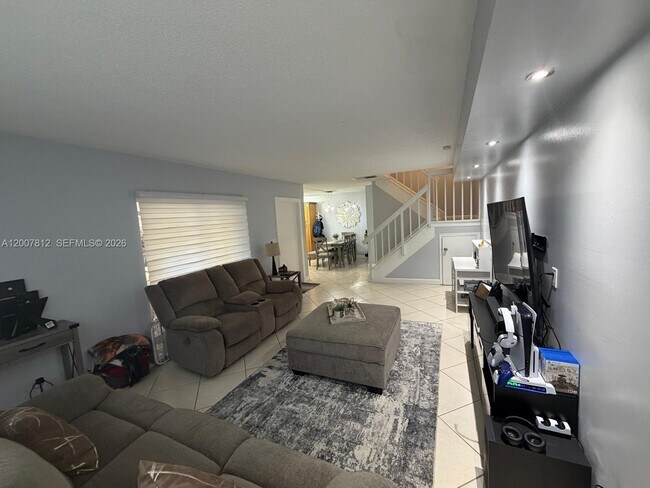 Foto del edificio - 6580 W 24th Ct