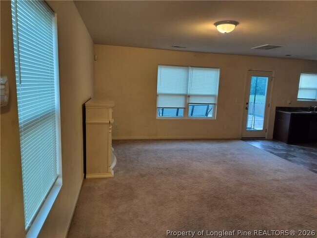 Building Photo - 405 Holman St