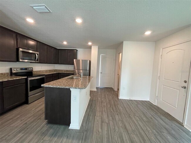 Building Photo - 7214 Reunion Ct
