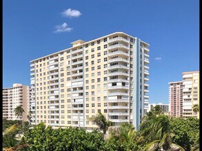 Building Photo - 305 N Pompano Beach Blvd