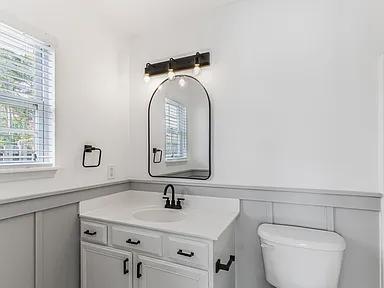 Photo - 1473 Westpark Dr House