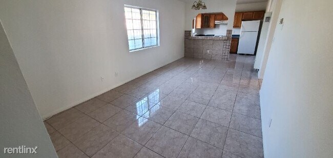 Building Photo - 2 br, 1 bath House - 8416 1/2 Graham Ave