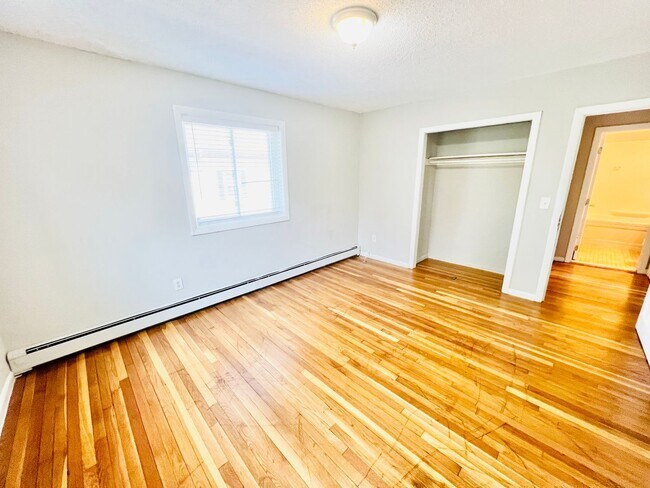 Foto del edificio - SUPERB Jones Hill location!