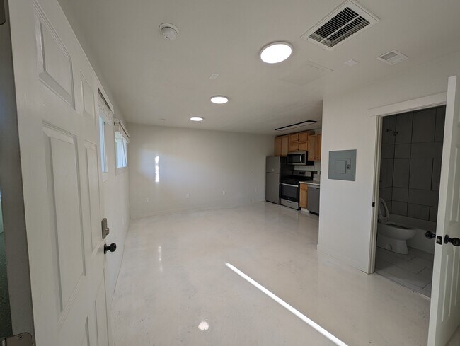 Foto del edificio - 5855 S View Rd