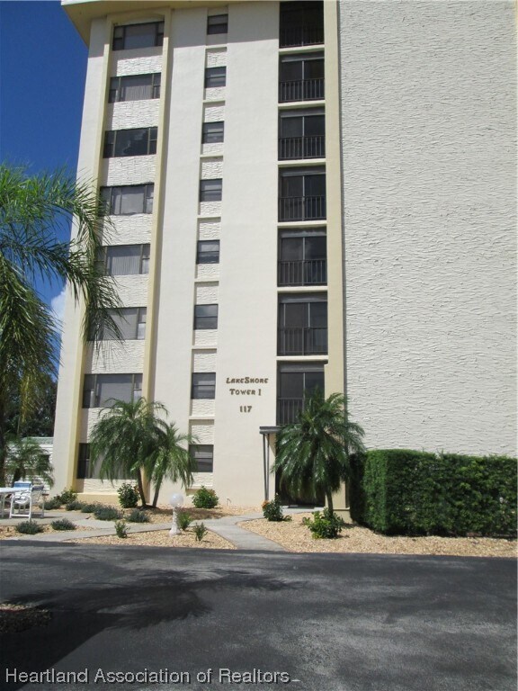 117 Country Club Dr Unit 603, Lake Placid, FL 33852 Condo for Rent in