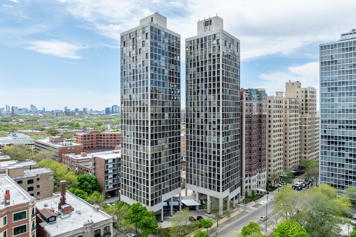 Primary - Lincoln Park Condos